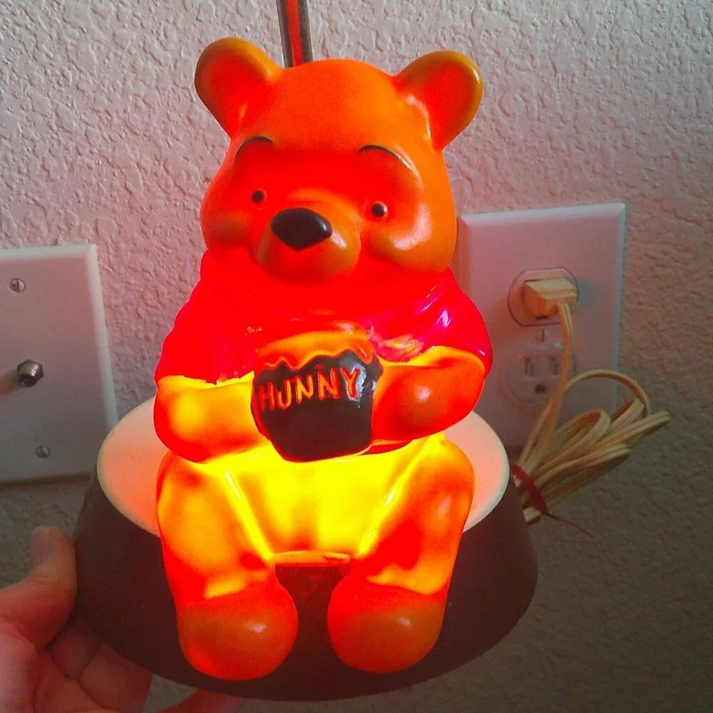 Vintage 1977 Winnie the Pooh 3-way Lamp/Nightlight - works!